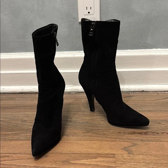 Prada Elegant Suede Black Women's Boots - Picture 3 of 10